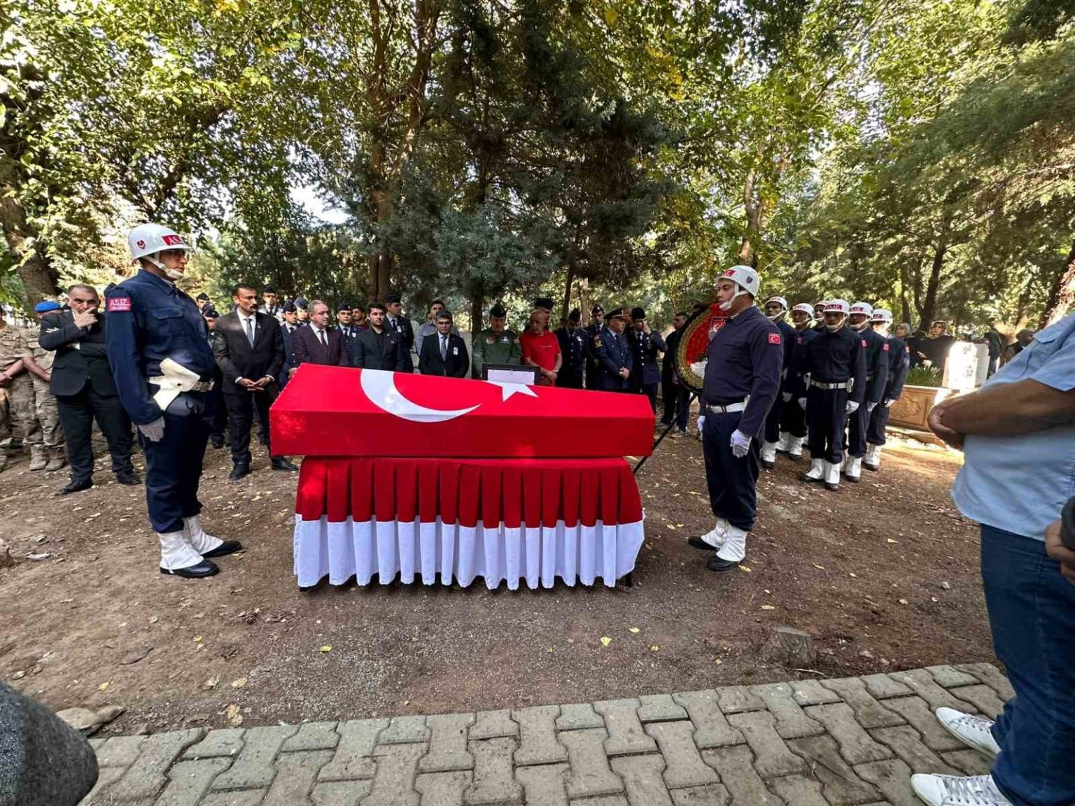 batmanda-kore-gazisi-son-yolculuguna-ugurlandi