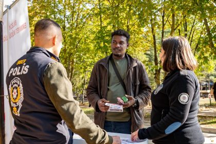 bilecikte-ogrenciler-dolandiricilik-ve-guvenlik-konularinda-bilgilendirildi
