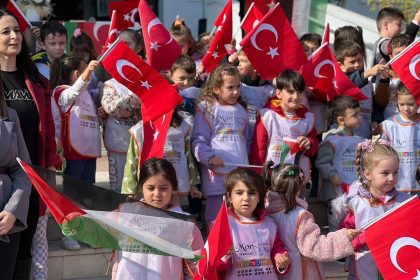 bilecikten-gazzeye-gonul-koprusu