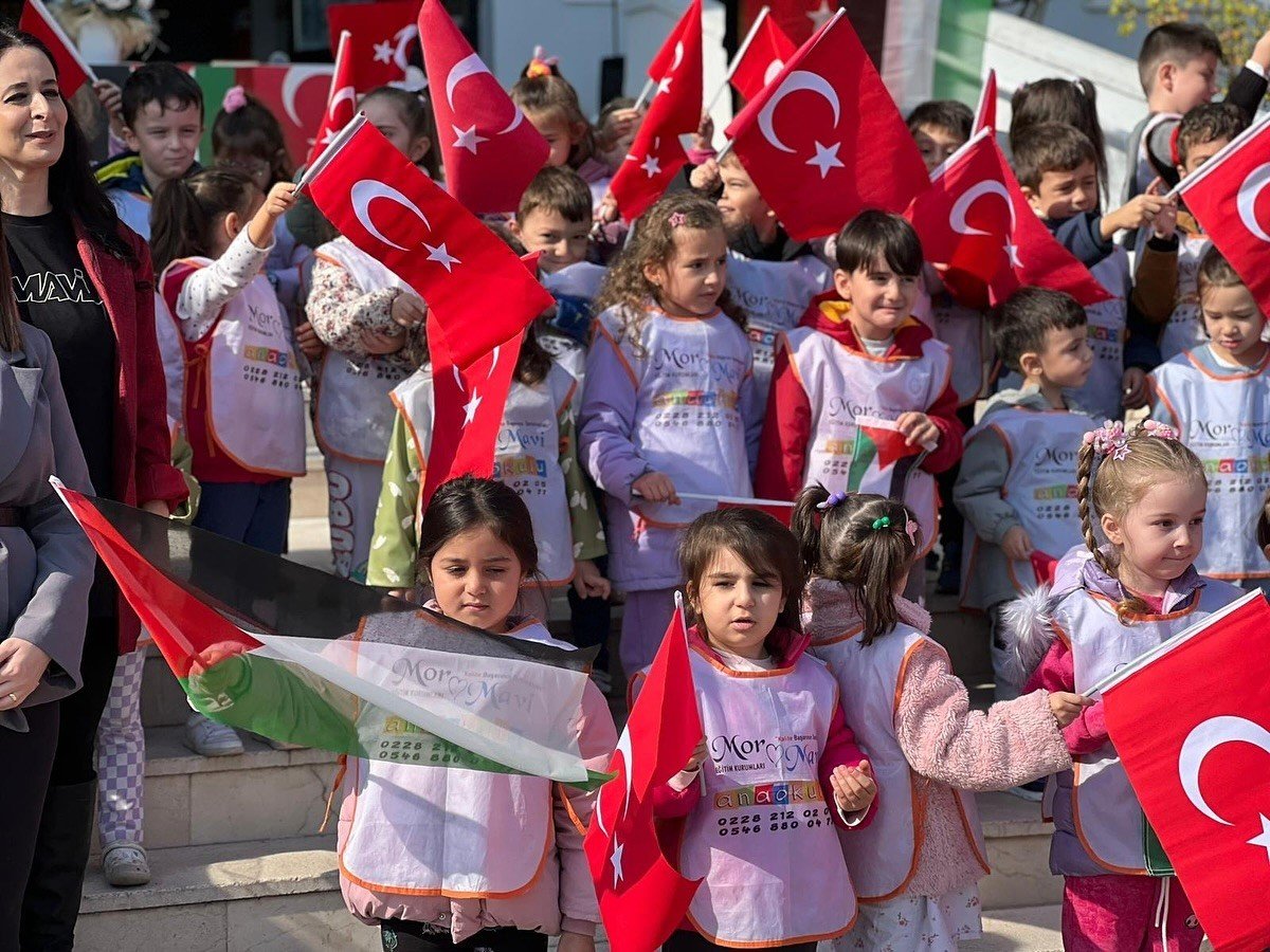 bilecikten-gazzeye-gonul-koprusu