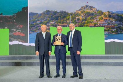 bmden-antalyanin-tatil-koyu-kaleucagiza-en-iyi-turizm-koyleri-2025-odulu