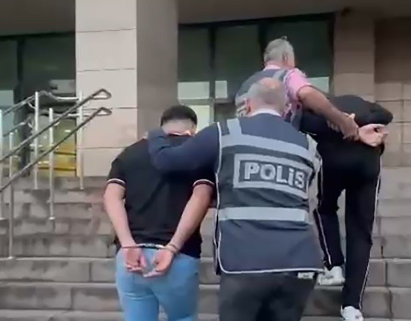cezaevinden-cikan-iki-supheli-6-ayri-hirsizlik-olayinin-faili-cikti