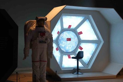 duzce-bilim-merkezinde-turkiyenin-uzay-yolculugu