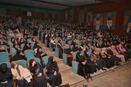 esenyurtta-filistin-hakkinda-konusmaliyiz-kapali-gise-oynadi