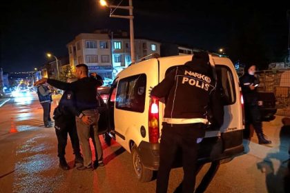 eskisehirde-genis-capli-asayis-ve-trafik-uygulamasi