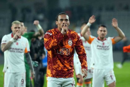 galatasarayda-mac-sonu-uclusu-leroy-saneden