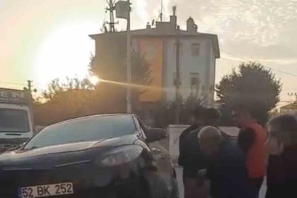 igdirda-refuj-tepkisi-yol-daraldi-kaza-kacinilmaz-oldu