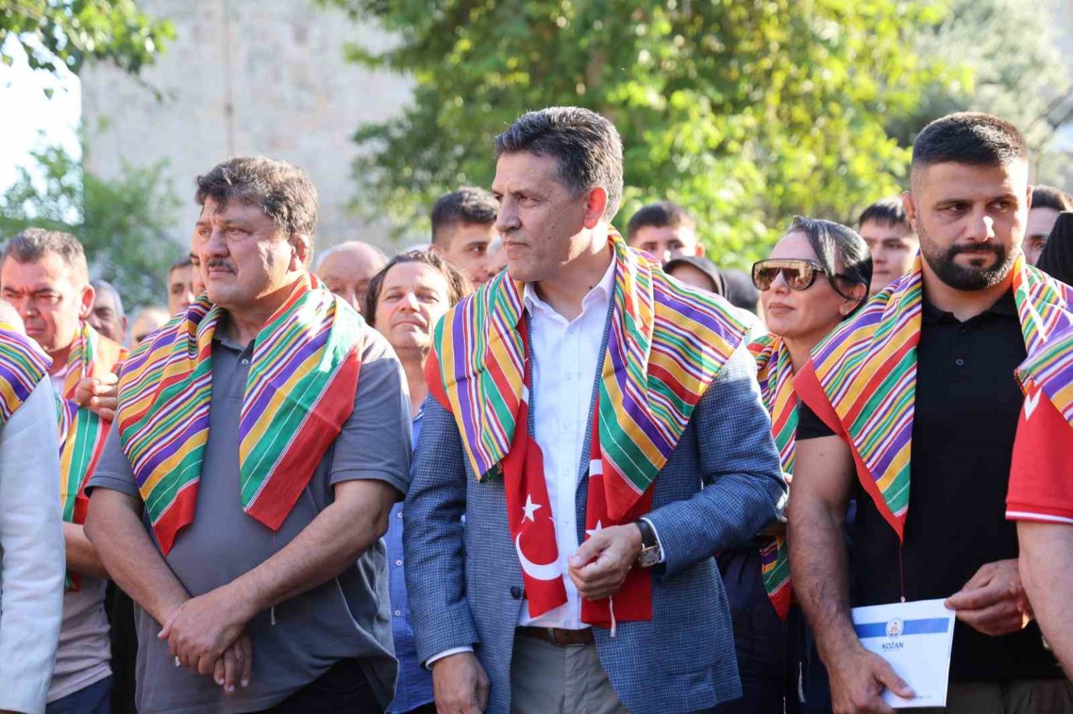 ismet-atli-karakucak-guresleri-sampiyonlar-kortejiyle-basladi