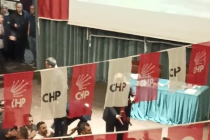 kahramanmarasta-chp-kongresinde-kavga