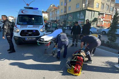 karamanda-otomobilin-carptigi-kadin-yaralandi