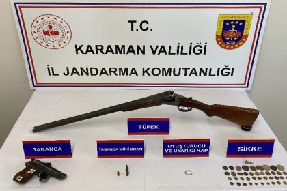 karamanda-tarihi-eser-ve-ruhsatsiz-silah-ele-gecirildi-7-tutuklama