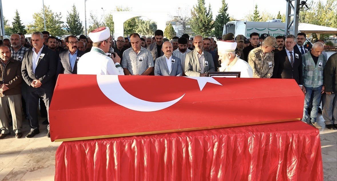 kazada-hayatini-kaybeden-uzman-cavus-son-yolculuguna-ugurlandi