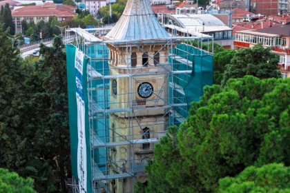 kent-tarihine-isik-tutan-125-yillik-saat-kulesinde-titiz-calisma