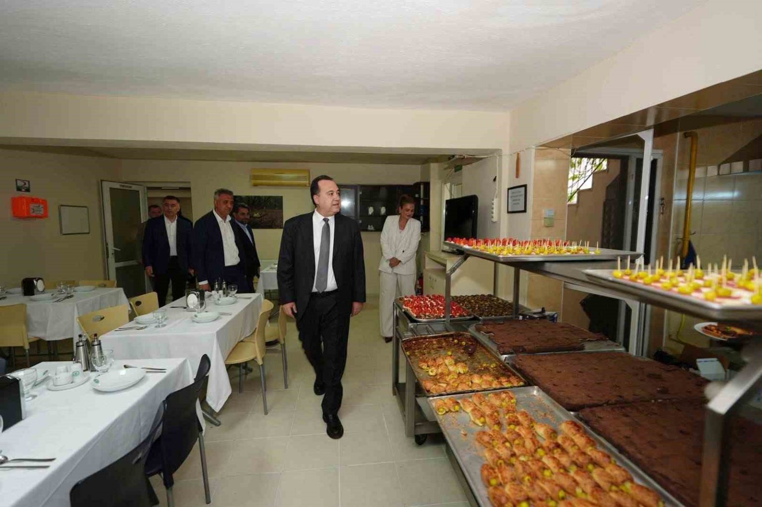 manisa-buyuksehirden-universiteli-kizlara-yurt-destegi