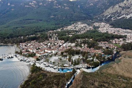 sakin-kent-akyaka-2025-yilinin-en-iyi-turizm-koyleri-arasinda