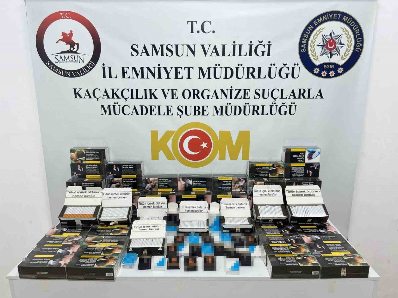 samsunda-uyusturucu-hap-ve-kacak-makaron-operasyonu