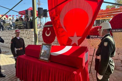 sehit-piyade-er-eyup-guner-son-yolculuguna-ugurlandi