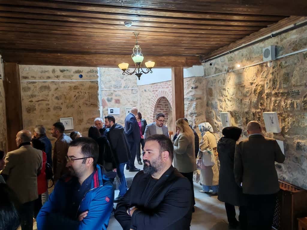 takinin-armonisi-sergisi-kastamonuda-sanatseverlerle-bulustu