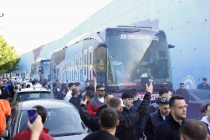 trabzonspor-taraftari-takimini-rize-deplasmanina-ugurladi