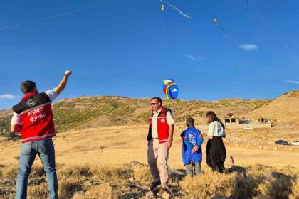 vartoda-cocuklar-ucurtma-etkinliginde-bulustu