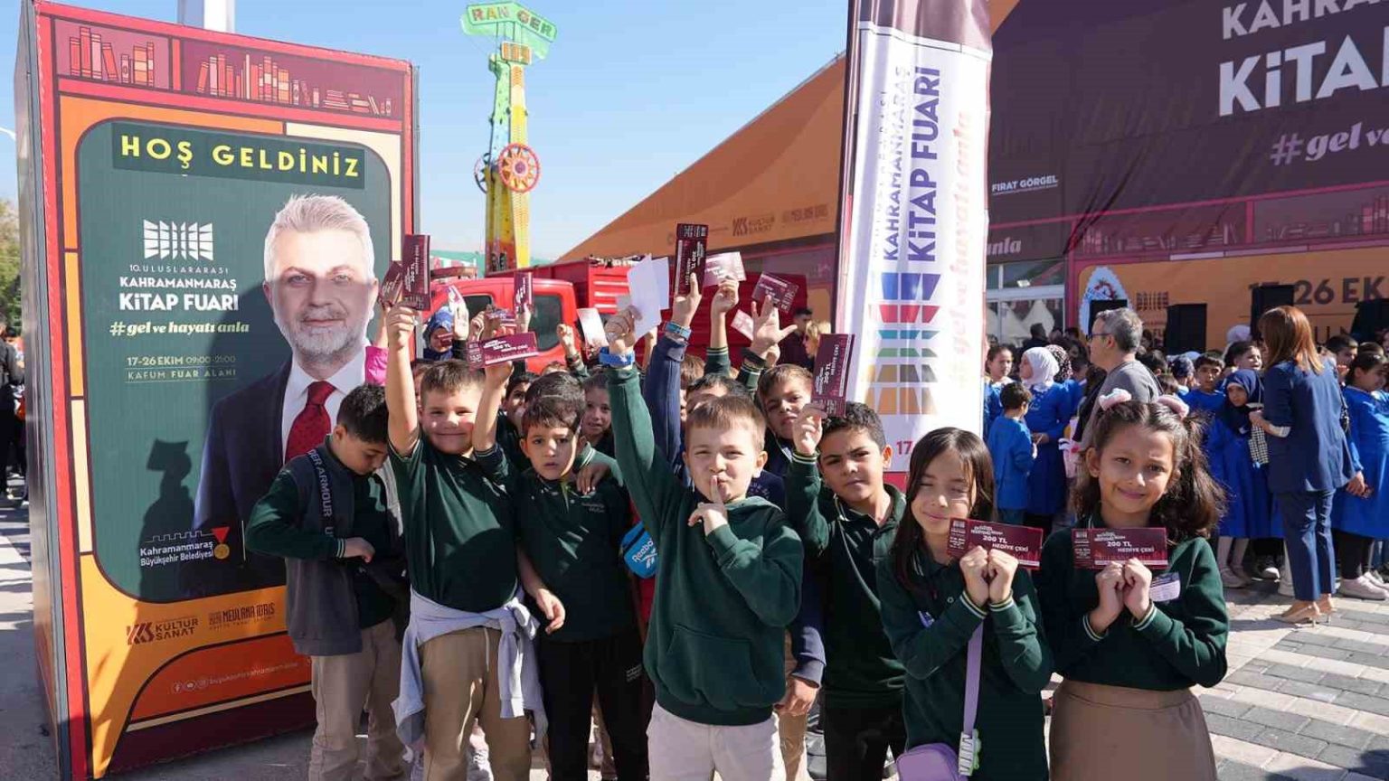 10-uluslararasi-kitap-fuari-ilk-gununde-20-bin-ziyaretci