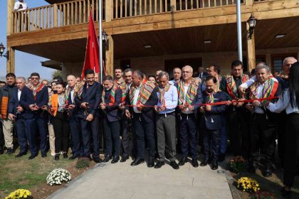 9-ismet-atli-karakucak-gures-festivali-dev-tesis-acilisiyla-basladi