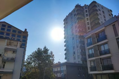 adanada-hava-bir-turlu-sogumuyor