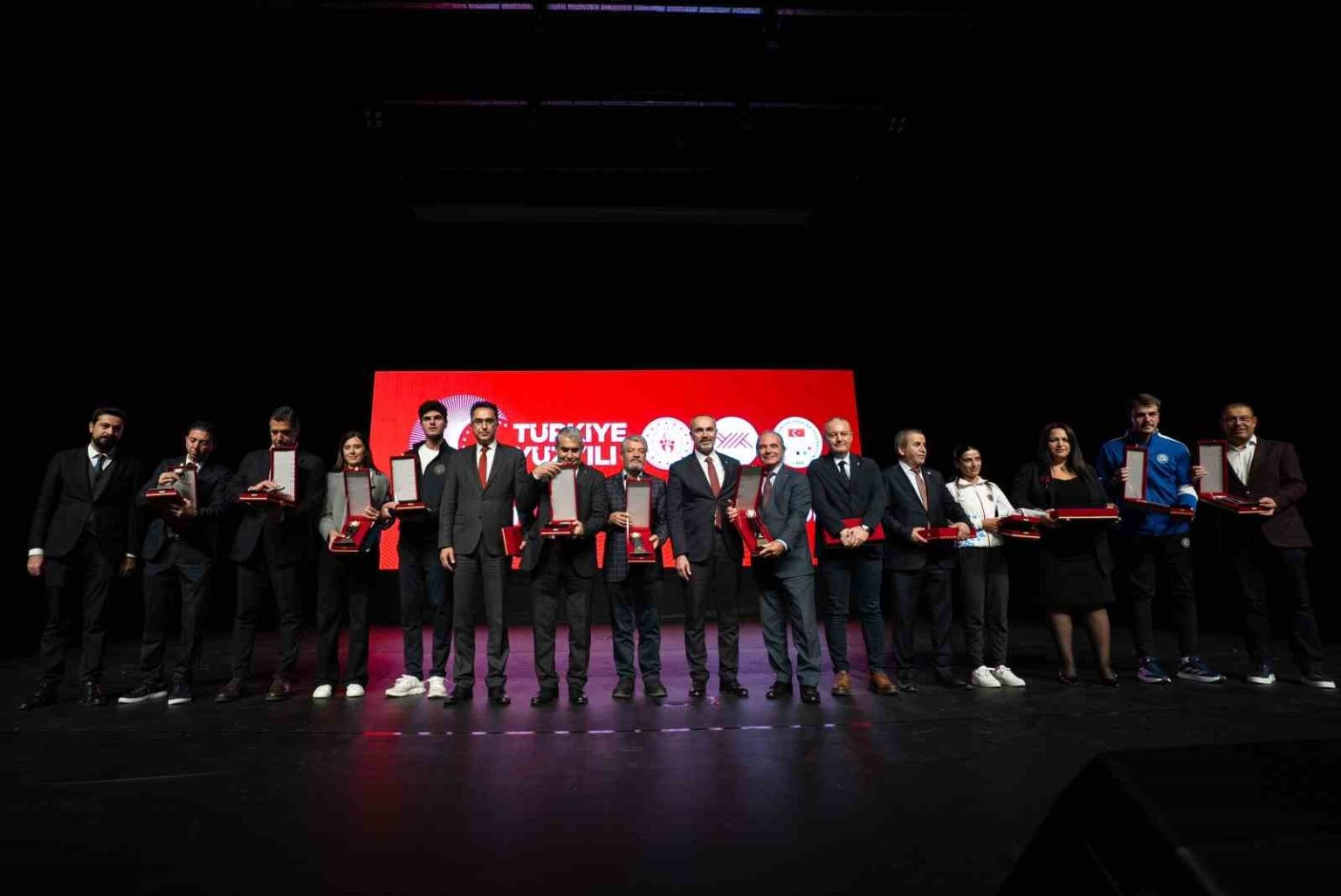 anadolu-universitesi-tusf-tarafindan-odule-layik-goruldu