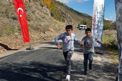 ardahanin-kosan-yildizlari-posofta-parladi