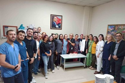 aydin-devlet-hastanesi-cerrahinin-sessiz-mimarlarini-unutmadi