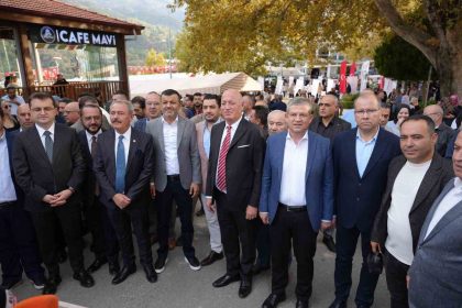 babadag-belediyesinin-7nci-kez-duzenledigi-babafest-coskuyla-devam-ediyor