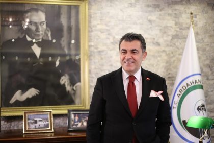 baskan-demirden-19-ekim-muhtarlar-gunu-mesaji