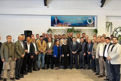 baskan-turkcan-muhtarlarimiz-demokrasinin-temel-taslaridir