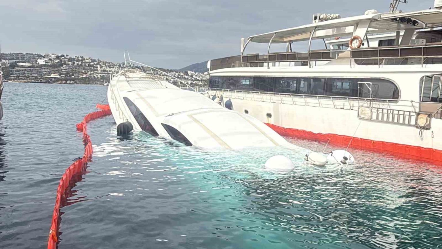 bodrumda-40-milyon-tllik-yat-sulara-gomuldu