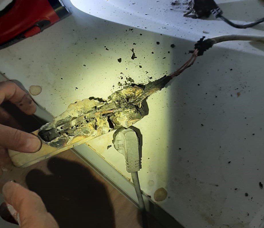 burdurda-prize-takilan-uzatma-kablosu-yangina-sebep-oldu