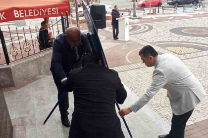 devrekte-muhtarlar-gunu-duzenlenen-torenle-kutlandi