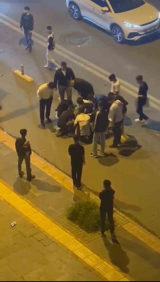 diyarbakirda-konser-alaninda-bicakli-kavga-10-yarali