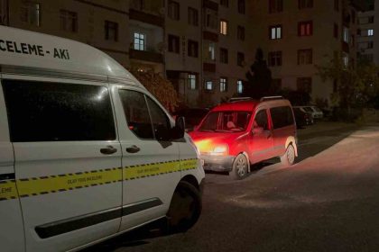 evin-kapisina-ates-edip-kacan-2-kisi-gozaltina-alindi