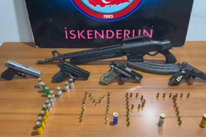 iskenderunda-asayis-uygulamasi-5-adet-ruhsatsiz-silah-ele-gecirildi