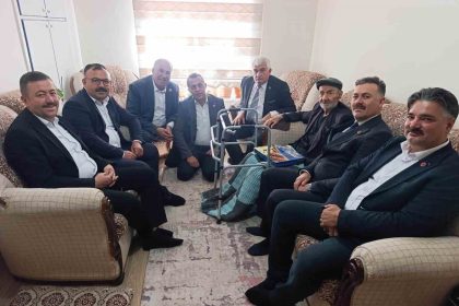 karapinarda-eski-muhtarlar-unutulmadi