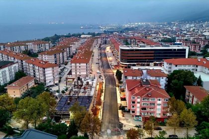 korfezde-gece-asfalt-mesaisi