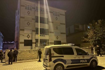 kuluda-yalniz-yasayan-adam-evinde-olu-bulundu