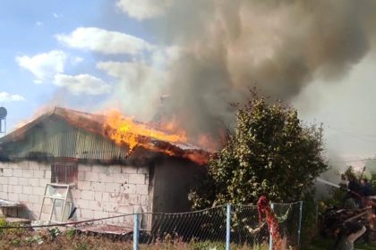 malatyada-korkutan-ev-yangini