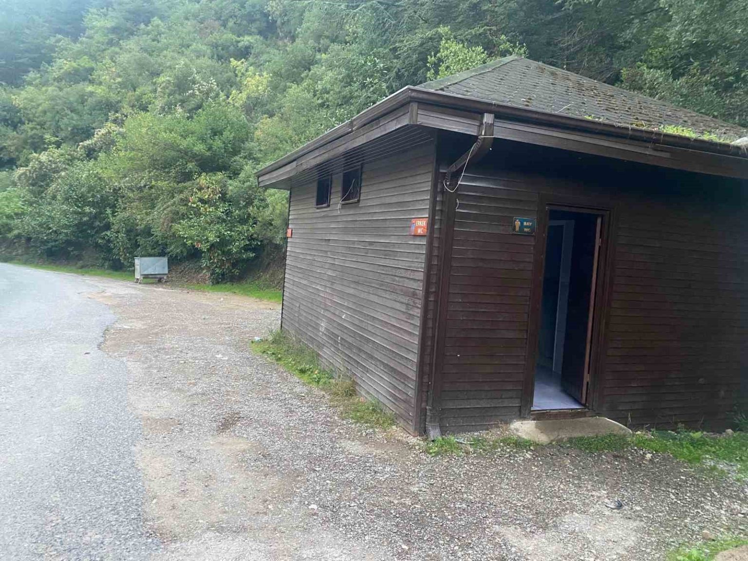 mesire-alanindaki-sadirvani-tahrip-ettiler