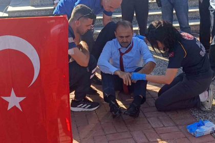 muhtarlar-gununde-kursude-konusan-muhtar-bayginlik-gecirdi