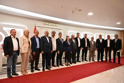 ozdemir-muhtarlarimiz-yerel-yonetimin-en-onemli-paydaslari