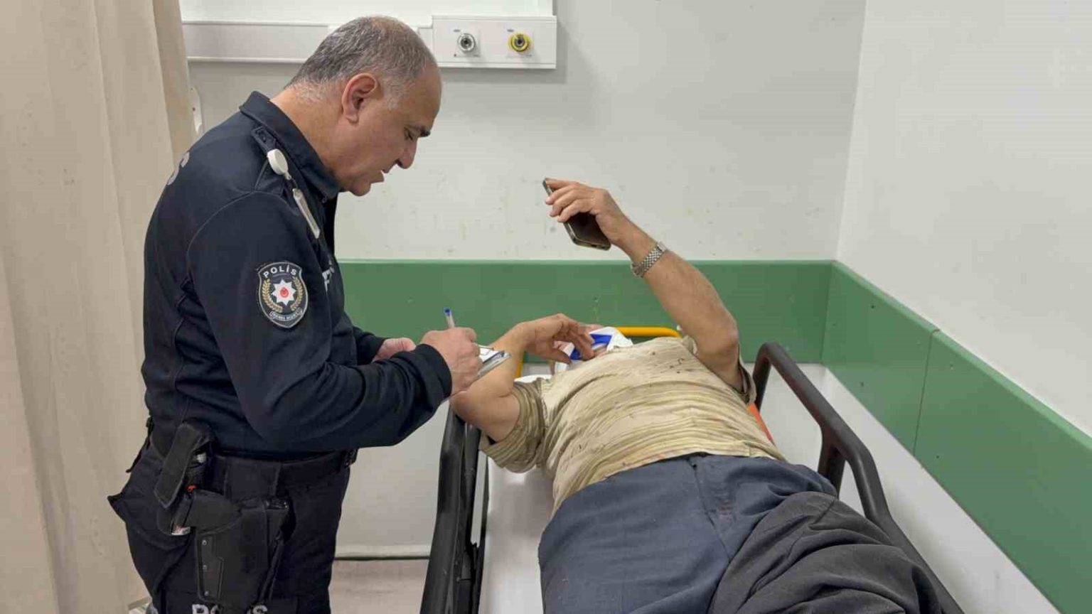 samsunda-patpat-devrildi-dede-ve-torunu-yaralandi