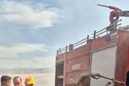 siirtte-aniz-yanginina-mudahale-eden-itfaiye-araci-alevlere-teslim-oldu