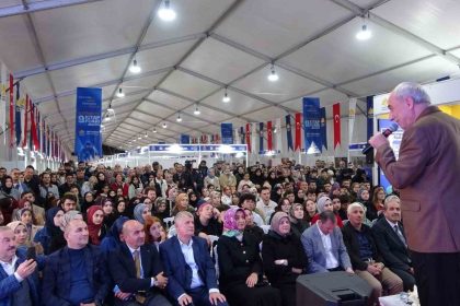 sultanbeylide-dolu-dolu-gecen-9-kitap-fuari-sona-erdi