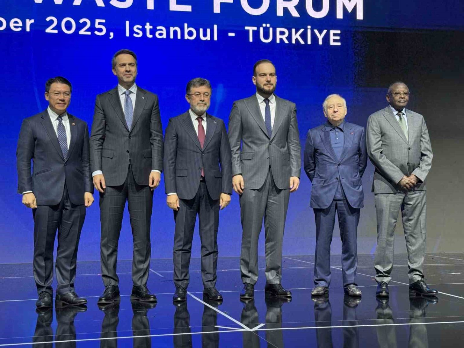 tarim-ve-orman-bakani-yumakli-istanbul-sifir-atik-vizyonunun-kuresel-merkezlerinden-biri-haline-gelmistir